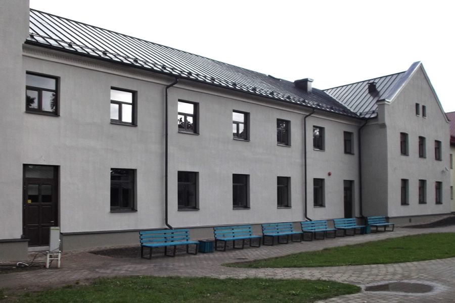 Fasādes renovācija un apkārtnes labiekārtošana